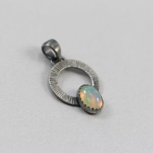 Opal etiopski i srebro -  wisiorek - ChileArt